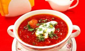 Как приготовить вкусный красный борщ со свеклой Как варить борщ томатной пастой