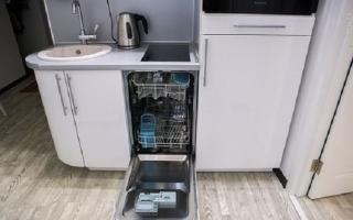 Подключение посудомоечной машины к канализации, электросети, водопроводу Установка и подключение посудомоечной машины